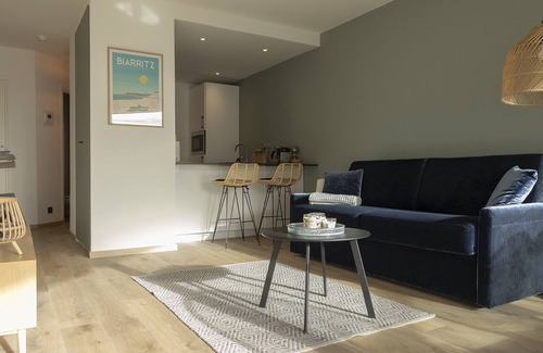 Behobie Apartment | Studio Terrasse Sofitel Miramar