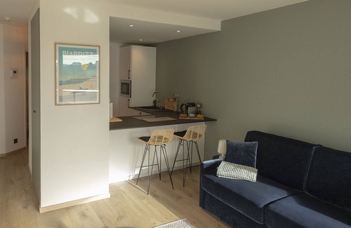 Behobie Apartment | Studio Terrasse Sofitel Miramar