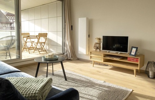 Behobie Apartment | Studio Terrasse Sofitel Miramar