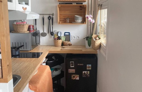 Meudon Apartment | Cozy Studio Terrasse with Seine Views near Eiffel & Versailles