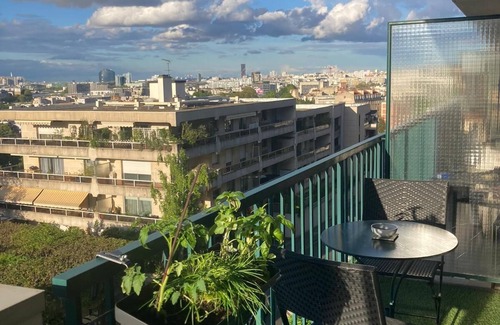 Meudon Apartment | Cozy Studio Terrasse with Seine Views near Eiffel & Versailles