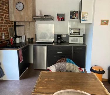Louhans Apartment | Cozy Terraced Apartment in Central Louhans - 7.9/10 Rated