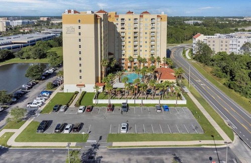 Florida Center Apartment | Unbeatable Studio Near Universal - Rated 10/10 with Pool