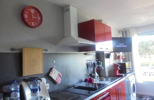 Cap d'Agde Apartment | Cozy Studio with Pool Access and Convenient Parking