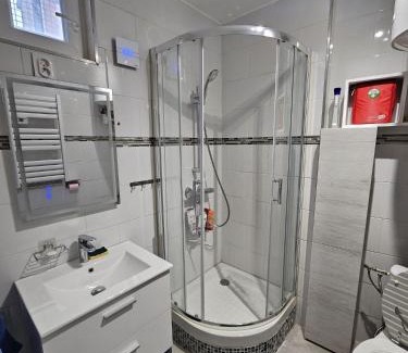 Lemasson Apartment | Cozy Studio Near the Sea with Kitchen & Family Amenities