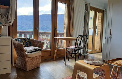 Lans-en-Vercors Apartment | Bright Studio with Beautiful Views & Child-Friendly Amenities