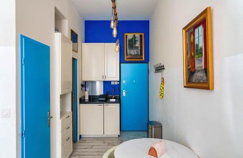 Opera Apartment | Cozy Studio Near Vieux-Port with WiFi & Child-Friendly Access