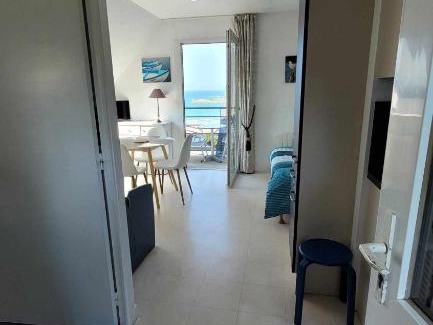 Trevou-Treguignec Apartment | Cozy Studio TRESTEL with Ocean View & Family-Friendly Amenities