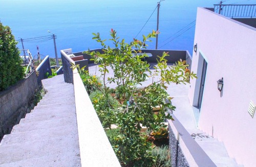 Paul do Mar Apartment | Family-Friendly Studio Two in Beautiful Massapez, Calheta