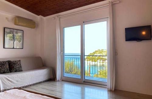 Lakka Apartment | Pet-Friendly Studio Upper Lina with Oceanfront Views