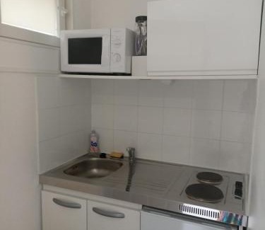Chateau-Malo Apartment | Pet-Friendly Retreat at Studio Vacances: Rated 8.6/10