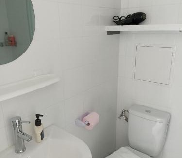 Chateau-Malo Apartment | Pet-Friendly Retreat at Studio Vacances: Rated 8.6/10