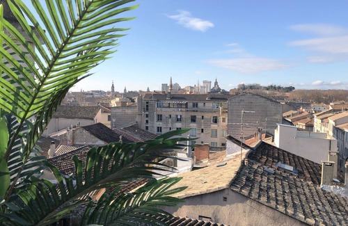 Avignon City Centre Apartment | Stylish Studio with Terrace & Parking Near Palais des Papes