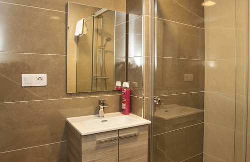 Muxia Apartment | Cozy Studio in Downtown Muxia with Premium Amenities