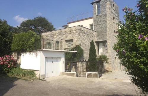 Como Apartment | Pet Friendly Studio at Villa Cardano - Guest Rated 9.7