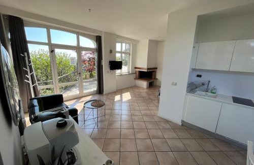 Como Apartment | Pet Friendly Studio at Villa Cardano - Guest Rated 9.7