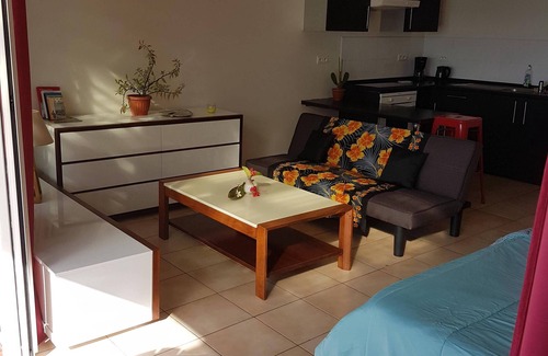 Bora Bora Apartment | Relaxing Studio Vue Lagon Moana with Kitchen Amenities