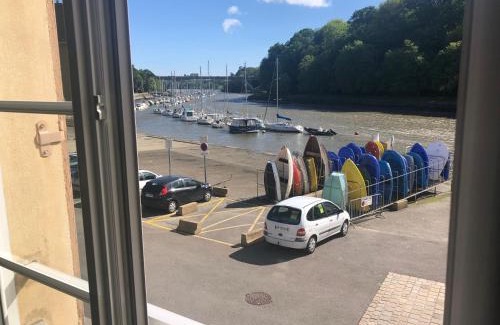 Port de St Goustan Apartment | Scenic Studio Overlooking Port Saint Goustan - Rated 8.9/10