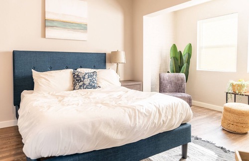 Coronado Hills Apartment | Studio w/ Great Location Near Highway DT-C