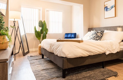 Coronado Hills Apartment | Studio w/ Great Location Near Highway DT-D
