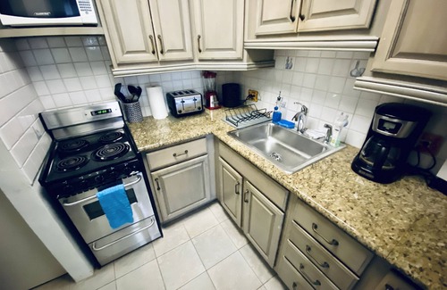 Red Hook Apartment | Cozy Studio Near Sapphire Beach with Oceanfront Views