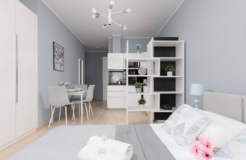 Rakowiec Apartment | Explore Studio Warsaw Grójecka: Family-Friendly Retreat