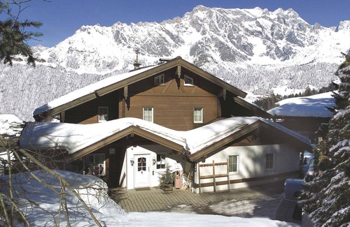 Dienten am Hochkoenig Apartment | Relaxing Studio with Pool & Sauna at Ski Resort Dienten