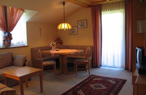 Dienten am Hochkoenig Apartment | Relaxing Studio with Pool & Sauna at Ski Resort Dienten