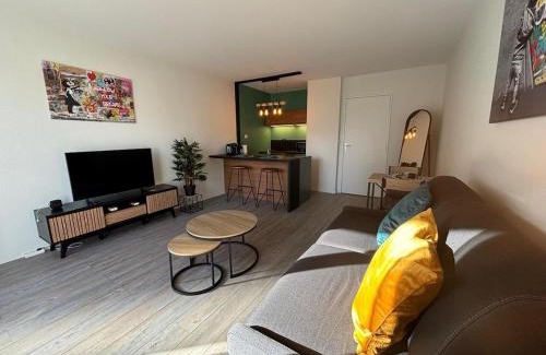 Margny-les-Compiegne Apartment | Studio Wi-Fi et balcon, très bien situé