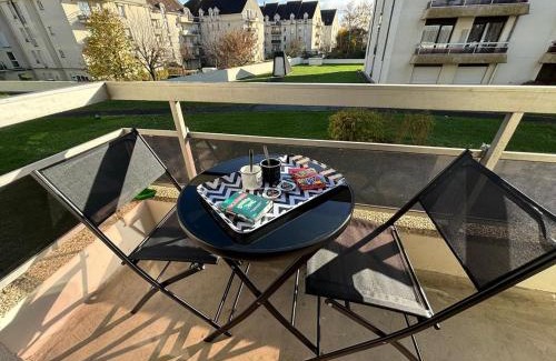 Margny-les-Compiegne Apartment | Studio Wi-Fi et balcon, très bien situé
