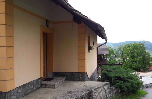 Gorenja Vas pri Smarjeti Apartment | Comfortable Studio with Air Conditioning & Spa Amenities