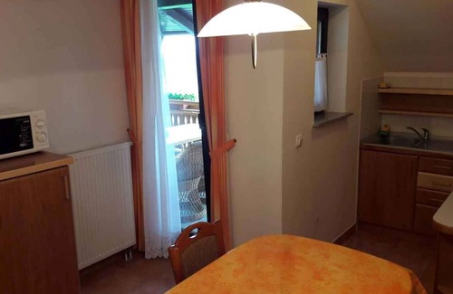 Gorenja Vas pri Smarjeti Apartment | Relaxing Holiday Home with Air Conditioning & Panoramic Views