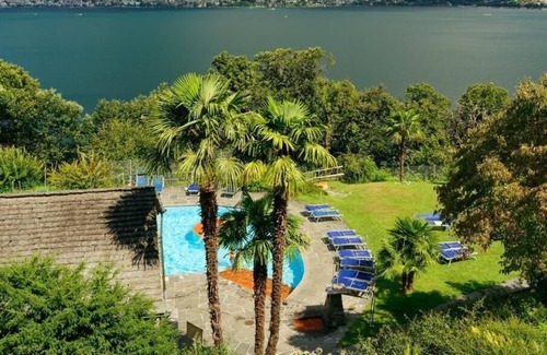 Vira Apartment | Cozy Holiday Apartment Vira with Ocean View and Pool