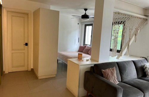 Casco Viejo Apartment | Perfect Studio with Balcony in Casco Viejo, Pet Friendly