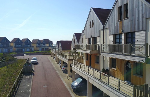 Wimereux Apartment | Ocean View Studio with WIFI - Guest Rated 9.8/10