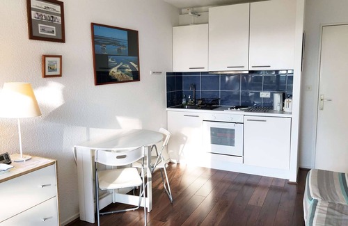 Le Moulleau Apartment | Stunning Studio with Bay of Arcachon Views & Great Amenities