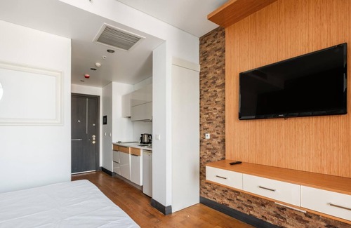 Merter Apartment | Modern Studio with City View Balcony Near Metro Access