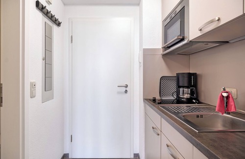 Sahlenburg Apartment | Studio 'With Great Sea View of Island' with Sea View, Private Garden and Wi-Fi