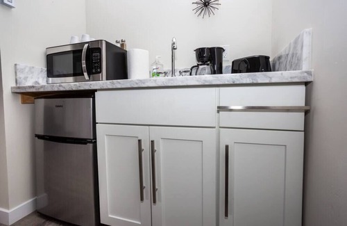 Bankers Hill Apartment | Charming Studio with Large Balcony in San Diego Gateway