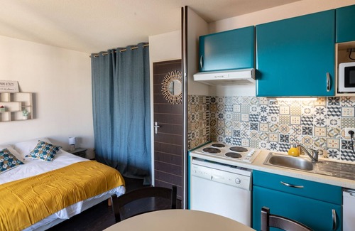 Lourdes Apartment | Cozy Studio with Terrace for Up to 4 Guests