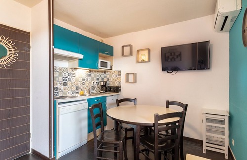 Lourdes Apartment | Cozy Studio with Terrace for Up to 4 Guests