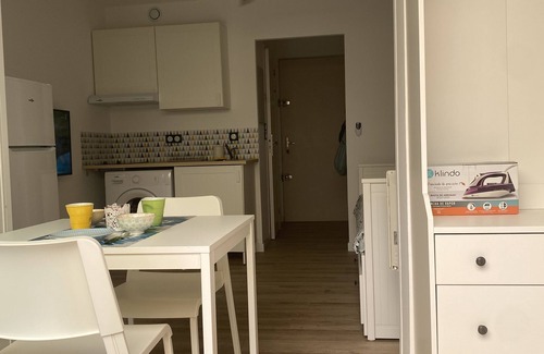 Sausset-les-Pins Apartment | Cozy Studio with Garden and Parking Near the Ocean