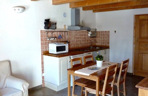 Valle d'Aosta Apartment | Panoramic View Studio with Pool and Pet-Friendly Amenities