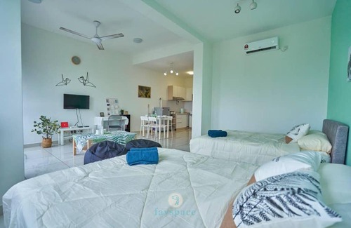 Semenyih Apartment | Inviting Studio with Pool & Free Netflix in Semenyih
