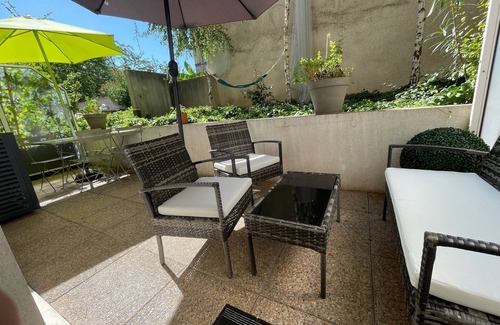 Villette Gare Apartment | Cozy Studio with Private Outdoor Living in Part Dieu