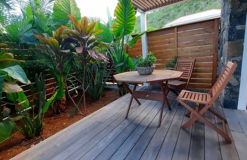 Anse des Flamands Apartment | Cozy Studio Steps from the Beach with Oceanfront Views