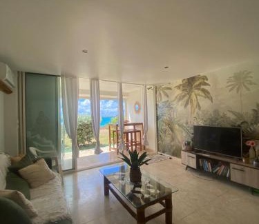 Cul de Sac Apartment | Studio with stunning sea view in Mount Vernon
