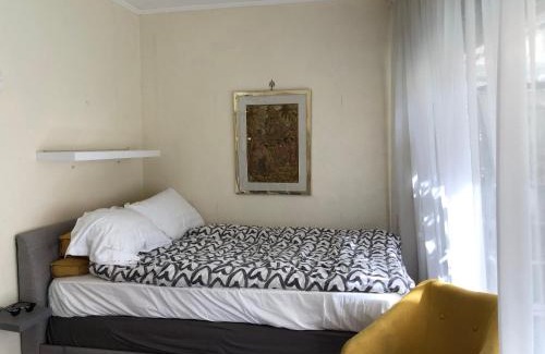 Carre d'Or House | Elegant Studio with Rooftop Pool in Promenade des Anglais