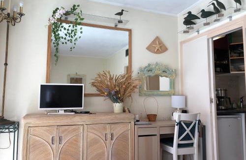 Carre d'Or House | Elegant Studio with Rooftop Pool in Promenade des Anglais