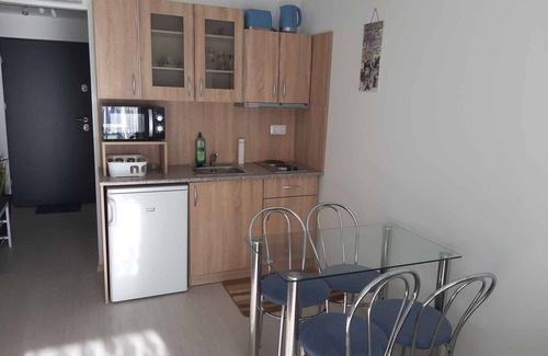 Siofok Apartment | Lake View Studio with Spa and Oceanfront Access
